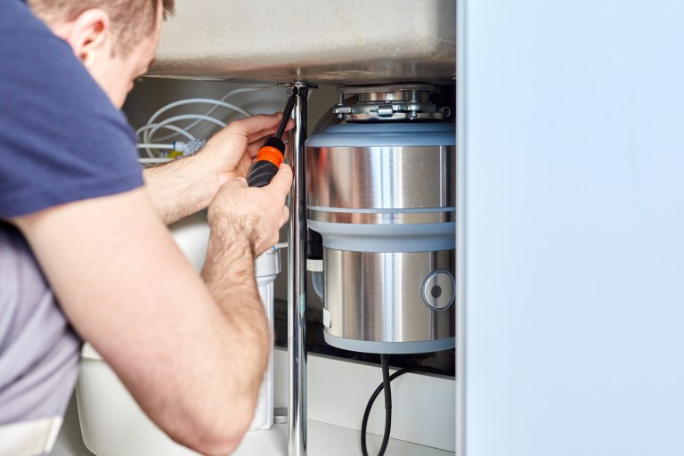 garbage disposal plumbing service